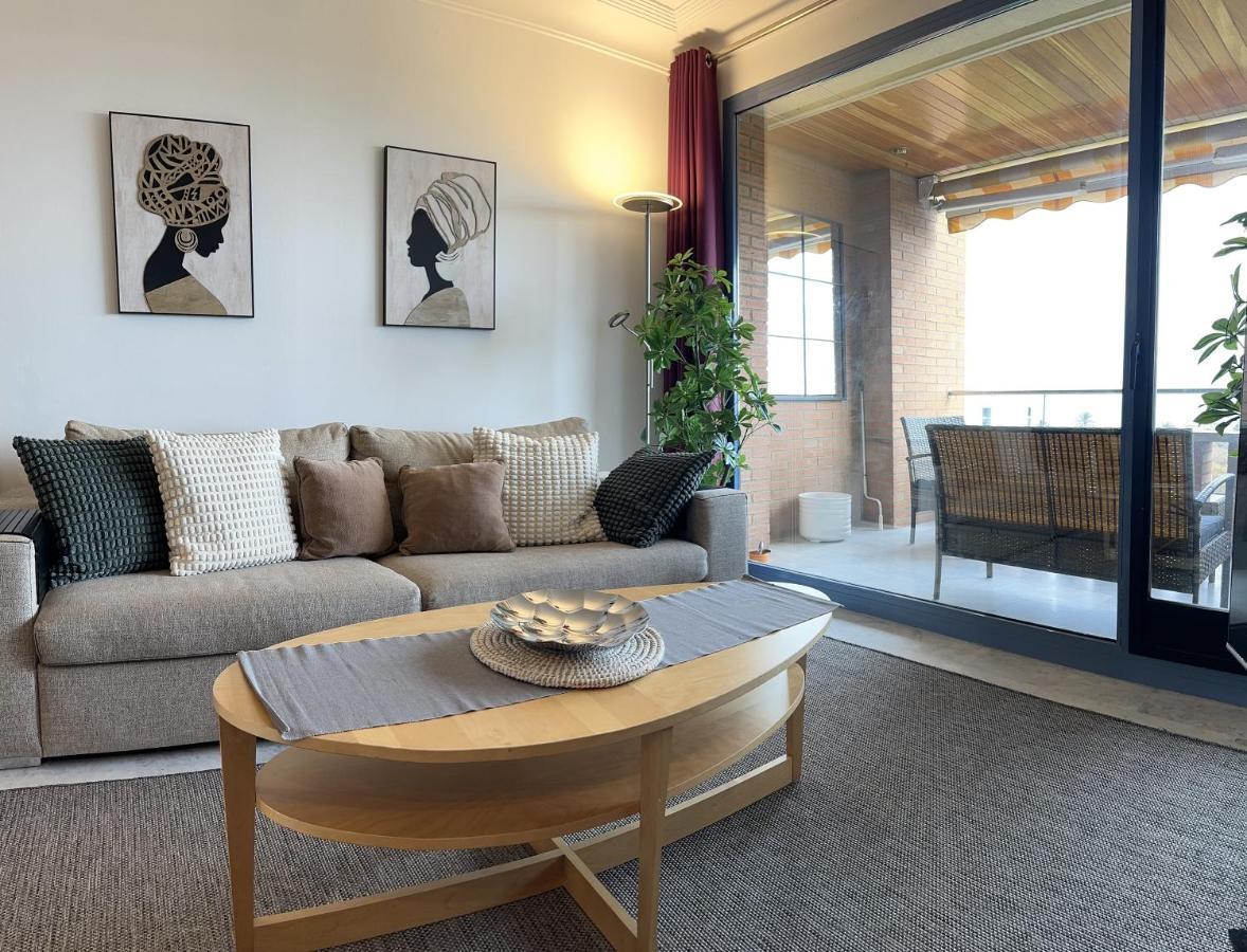 Lets Holidays Sea Views In Apartment Barcelona